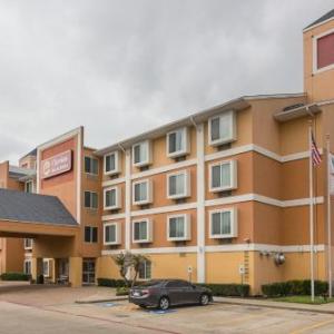 Quality Inn & Suites West Chase in Houston