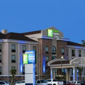 Holiday Inn Express and Suites Houston North - IAH Area an IHG Hotel