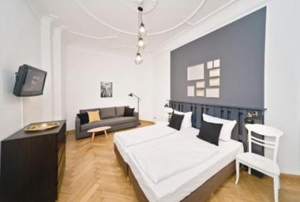 Old Town Apartments - image 1