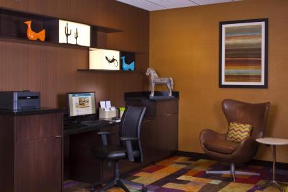 Fairfield Inn & Suites Houston Hobby Airport - image 9