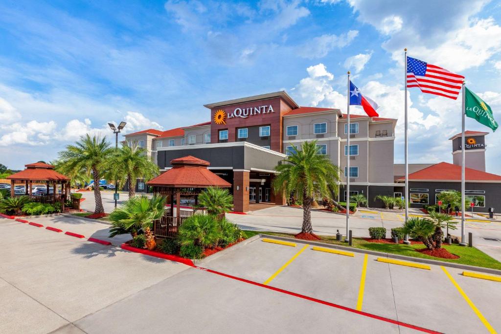 La Quinta by Wyndham Houston Channelview - main image