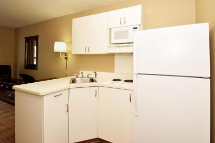 Extended Stay America Suites - Houston - Med Ctr - Greenway Plaza - image 10
