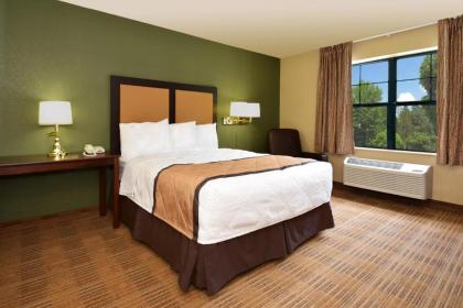 Extended Stay America Suites - Houston - Med Ctr - Greenway Plaza - image 13
