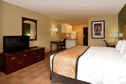 Extended Stay America Suites - Houston - Med Ctr - Greenway Plaza - image 16