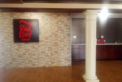 Red Roof Inn & Suites Houston - Hobby Airport - image 3