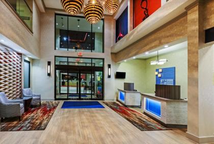 Holiday Inn Express Hotel and Suites Houston East an IHG Hotel - image 13