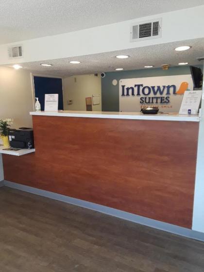 InTown Suites Extended Stay Houston/Westchase - image 2