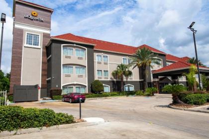 La Quinta by Wyndham Houston East at Normandy - image 5