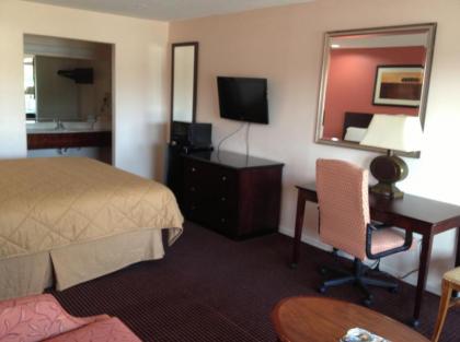 Executive Inn and Suites Houston - image 4