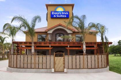 Days Inn & Suites by Wyndham Houston North-Spring - image 8