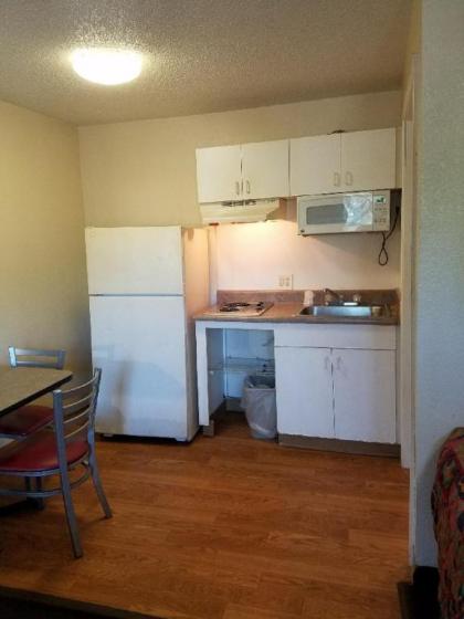 InTown Suites Extended Stay Houston Tx- West Oaks - image 3