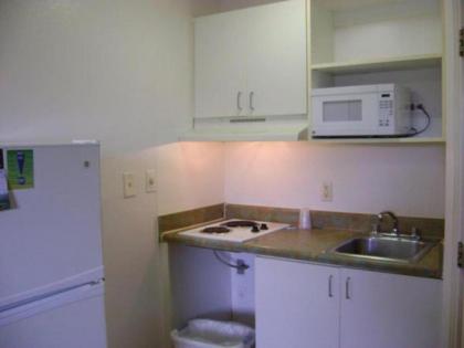 InTown Suites Extended Stay Houston West - image 12