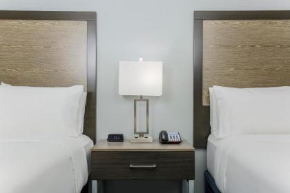 Holiday Inn Express & Suites Houston - Hobby Airport Area an IHG Hotel - image 17