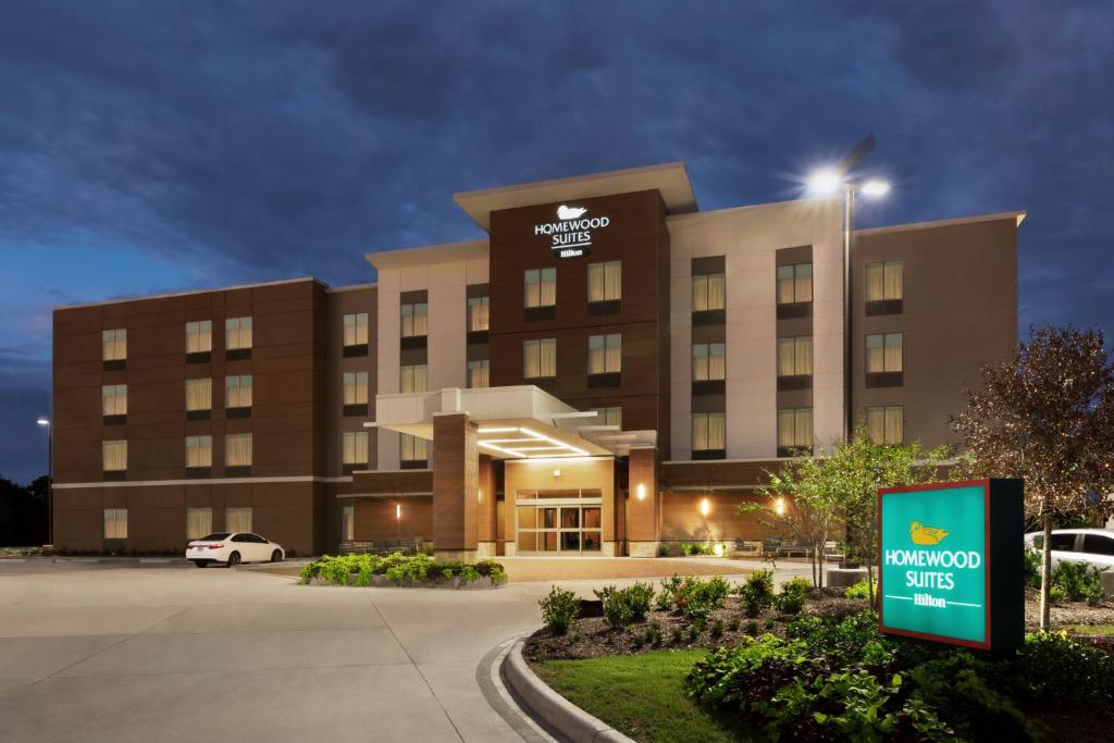 Homewood Suites by Hilton Houston NW at Beltway 8 - image 5