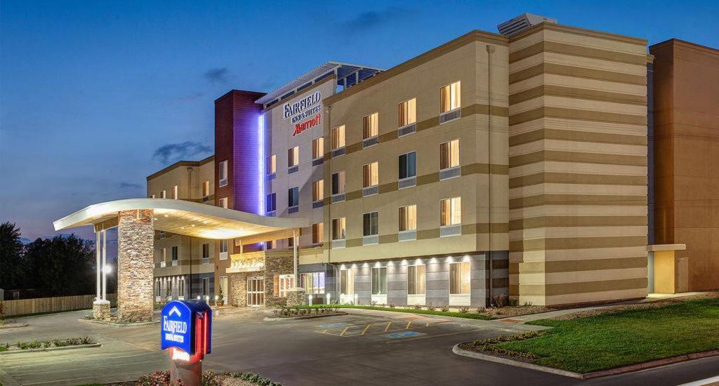 Fairfield Inn and Suites by Marriott Houston Brookhollow - main image