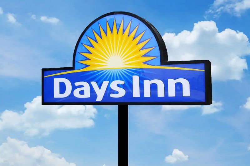Days Inn & Suites by Wyndham Downtown/University of Houston - main image