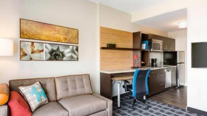 TownePlace Suites by Marriott Houston Hobby Airport - image 5