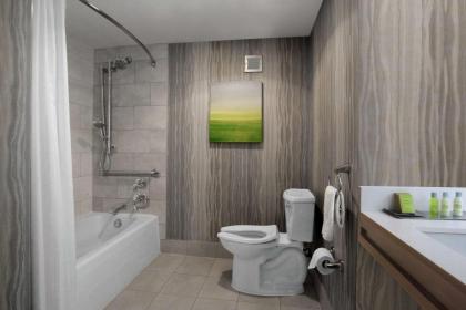 DoubleTree By Hilton Hotel At The Entrance To Universal - image 23