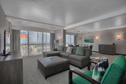 DoubleTree By Hilton Hotel At The Entrance To Universal - image 30