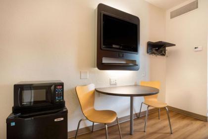 Motel 6 Orlando - International Drive - image 21