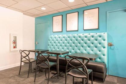 Quality Inn & Suites Near the Theme Parks - image 9