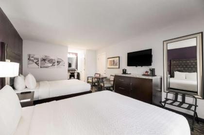 Clarion Inn & Suites Across From Universal Orlando Resort - image 22