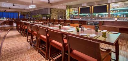 Hyatt Regency Orlando International Airport Hotel - image 6