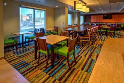 Fairfield Inn & Suites by Marriott Orlando Near Universal Orlando Resort - image 22