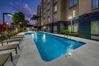 Fairfield Inn & Suites by Marriott Orlando Near Universal Orlando Resort - image 26