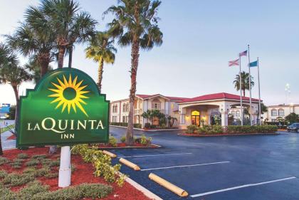 La Quinta Inn & Suites by Wyndham Orlando International Drive No - image 17