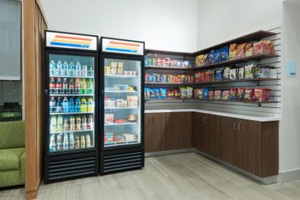 Holiday Inn Express & Suites - Nearest Universal Orlando - image 21