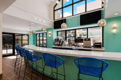 Sonesta ES Suites Orlando - International Drive - image 25
