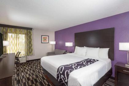 La Quinta Inn & Suites by Wyndham Orlando Universal Area - image 23