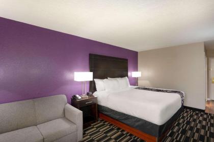 La Quinta Inn & Suites by Wyndham Orlando Universal Area - image 27