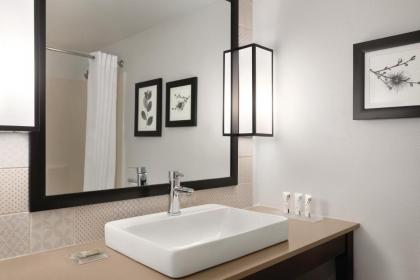 Country Inn & Suites by Radisson Orlando Airport FL - image 3