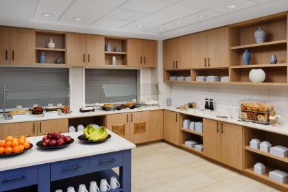 Hyatt Place across from Universal Orlando Resort - image 22