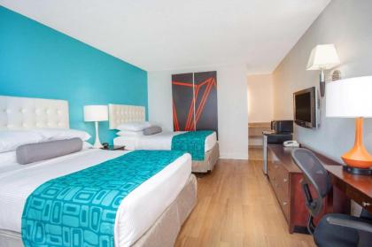 Howard Johnson by Wyndham Airport Florida Mall - image 8