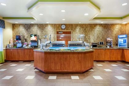 Comfort Inn & Suites Near Universal Orlando Resort-Convention Ctr - image 25
