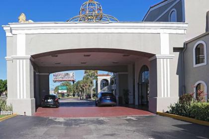 Quality Inn Orlando-Near Universal Blvd. - image 12