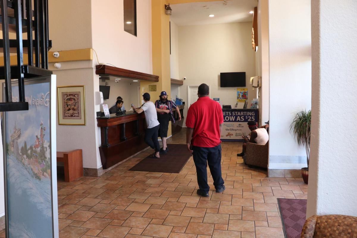 Quality Inn Orlando-Near Universal Blvd. - image 3