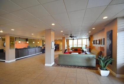 Rosen Inn Closest To Universal - image 7