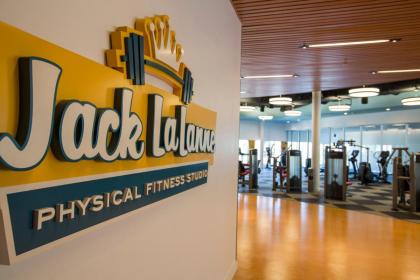 Universal's Cabana Bay Beach Resort - image 18