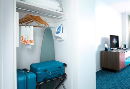 Universal's Cabana Bay Beach Resort - image 28