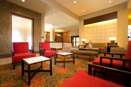 The Suites at Ramada Plaza - image 23