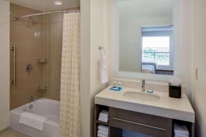 Hyatt House across from Universal Orlando Resort - image 14