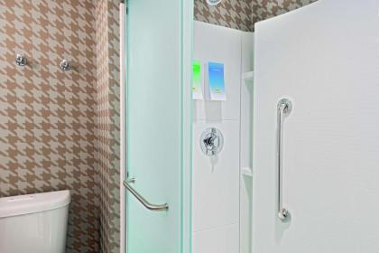 Home2 Suites By Hilton Orlando Near Universal Studios - image 21