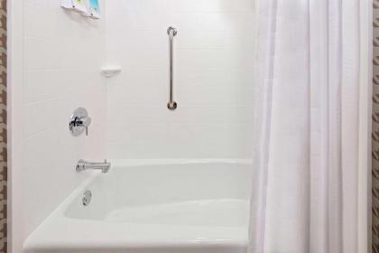 Home2 Suites By Hilton Orlando Near Universal Studios - image 25