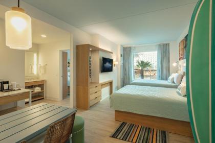 Universal's Endless Summer Resort - Dockside Inn and Suites - image 21