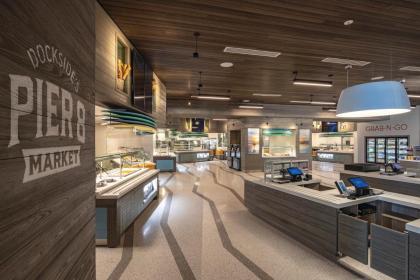 Universal's Endless Summer Resort - Dockside Inn and Suites - image 23