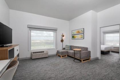 TownePlace Suites by Marriott Orlando Southwest Near Universal - image 4